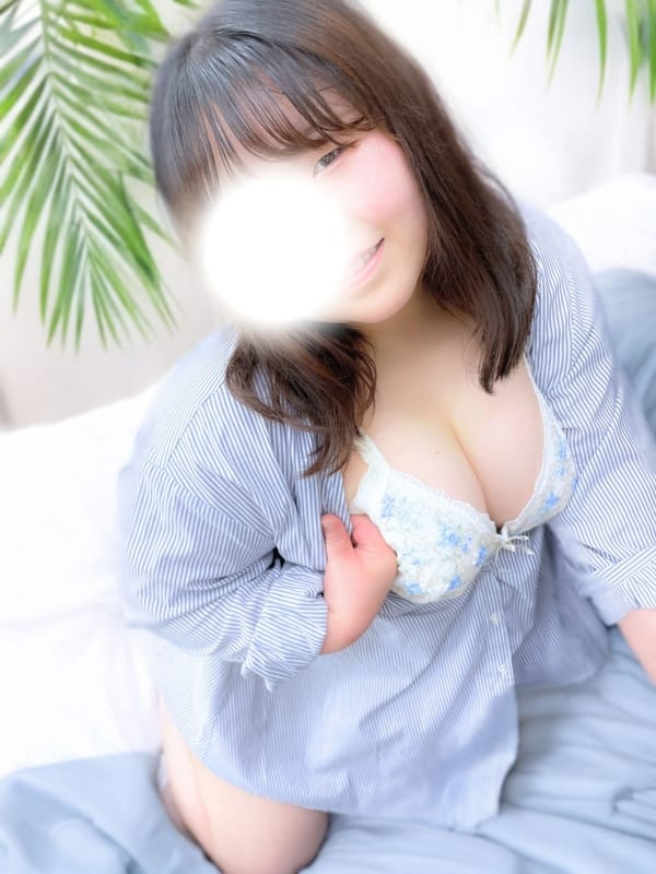 豊満倶楽部 もも 写真2